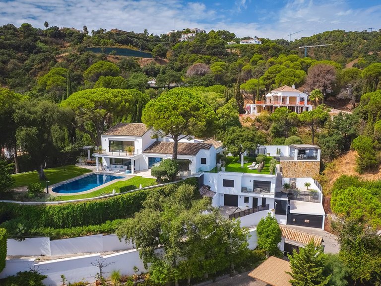 Apartment for Sale in Benahavis, Malaga 64
