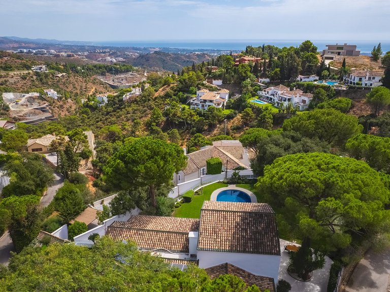 Apartment for Sale in Benahavis, Malaga 68