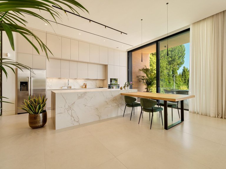 Apartment for Sale in Marbella, Malaga 14