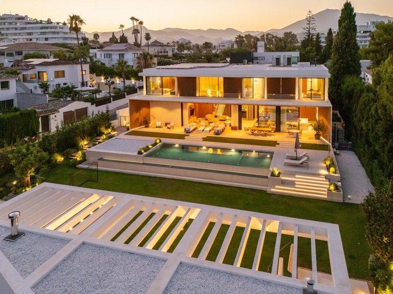 Apartment for Sale in Marbella, Malaga 30