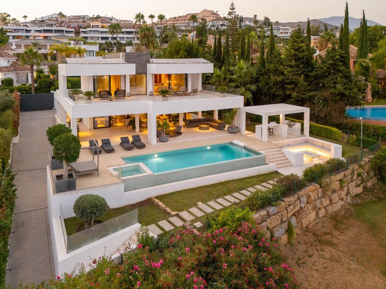 Apartment for Sale in Marbella, Malaga 57