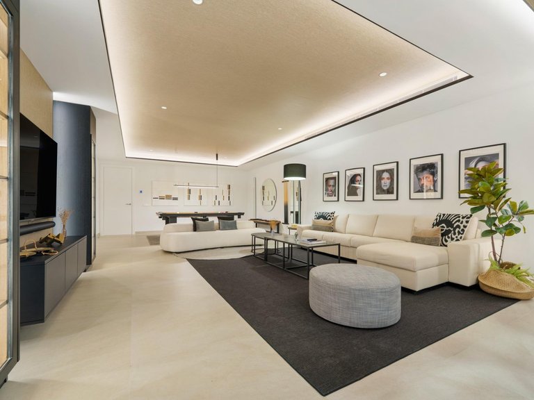 Villa for Sale in Marbella, Malaga 27