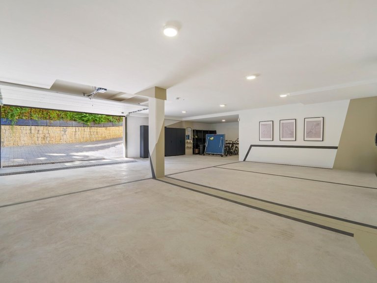 Villa for Sale in Marbella, Malaga 28