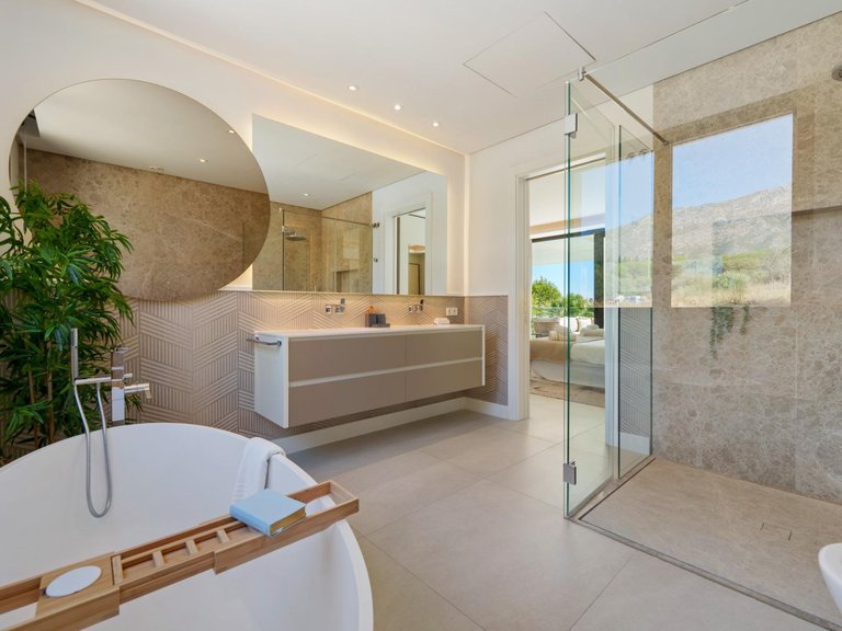 Villa for Sale in Marbella, Malaga 38