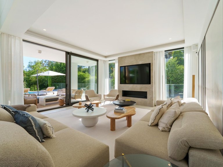 Villa for Sale in Marbella, Malaga 4