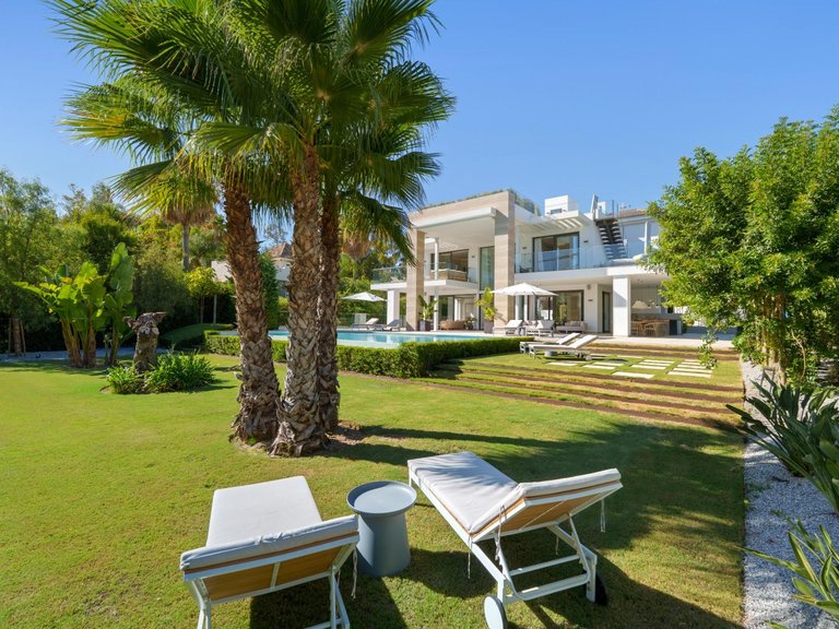 Villa for Sale in Marbella, Malaga 47