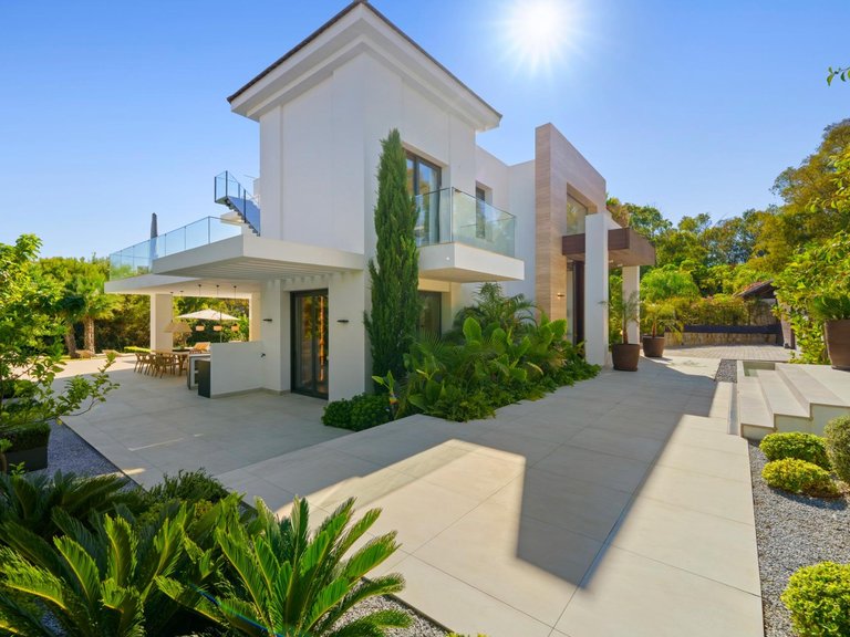 Villa for Sale in Marbella, Malaga 48