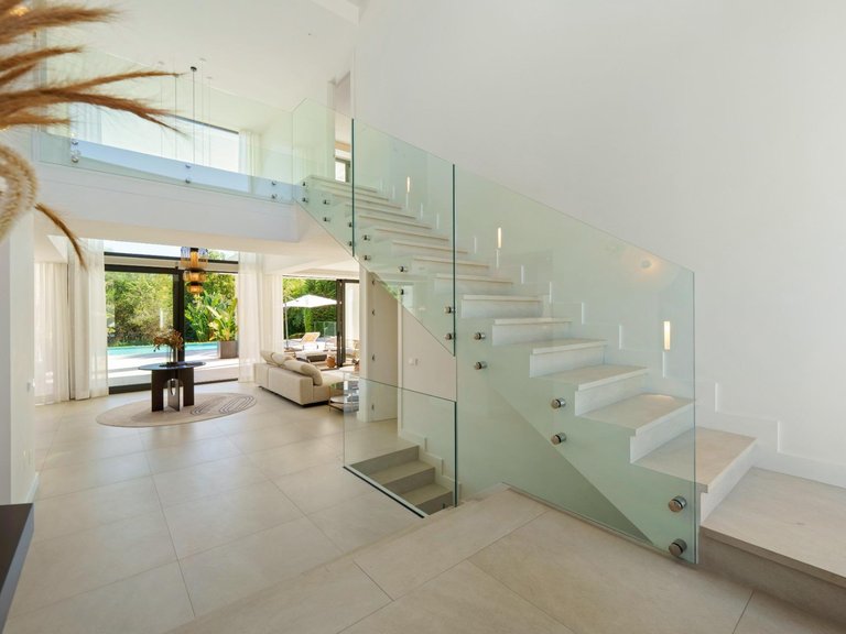 Villa for Sale in Marbella, Malaga 49