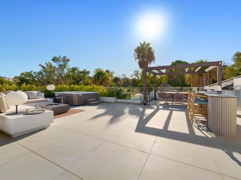 Apartment for Sale in Marbella, Malaga 54