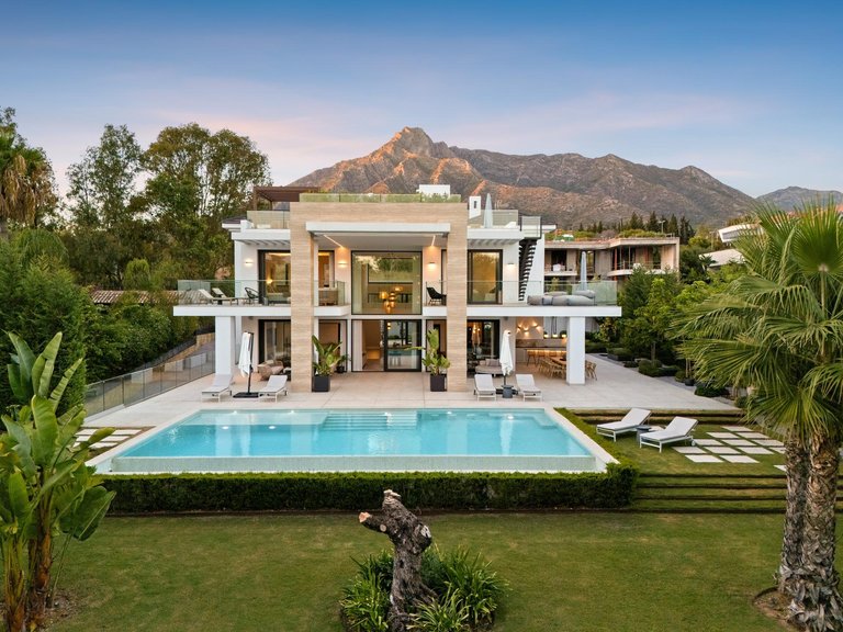 Apartment for Sale in Marbella, Malaga 57