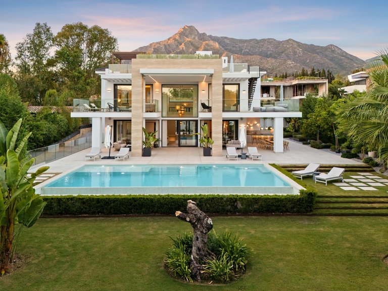 Apartment for Sale in Marbella, Malaga 58