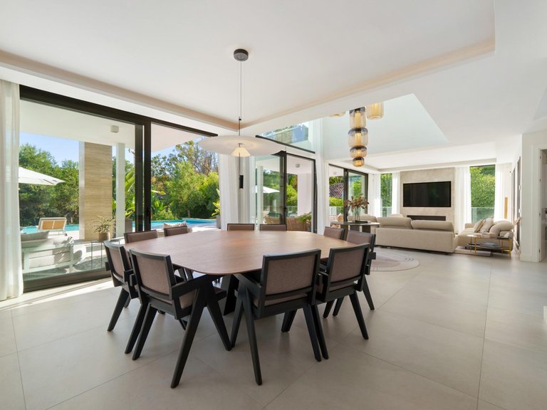 Villa for Sale in Marbella, Malaga 6