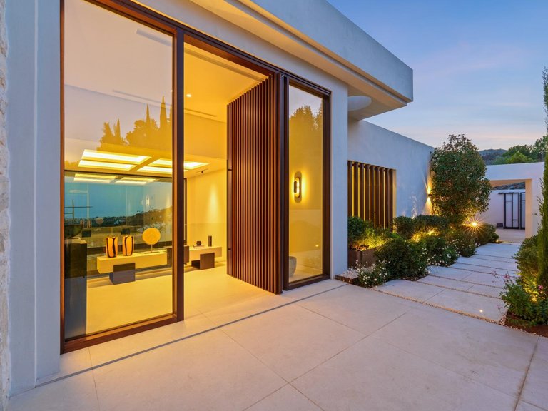 Apartment for Sale in Benahavis, Malaga 56