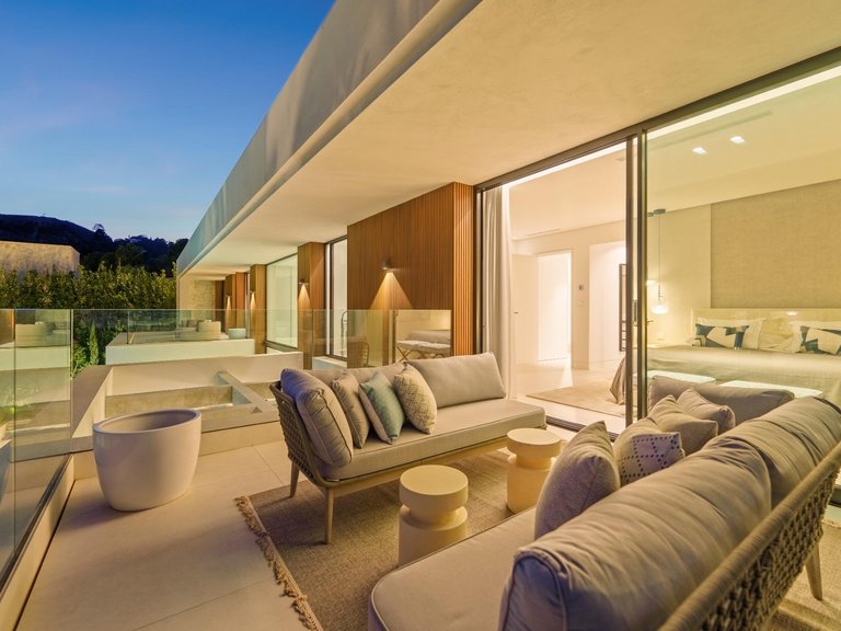 Apartment for Sale in Benahavis, Malaga 58