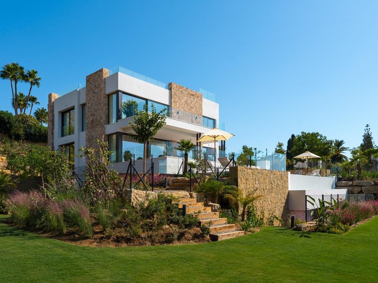 Villa for Sale in Marbella, Malaga 2