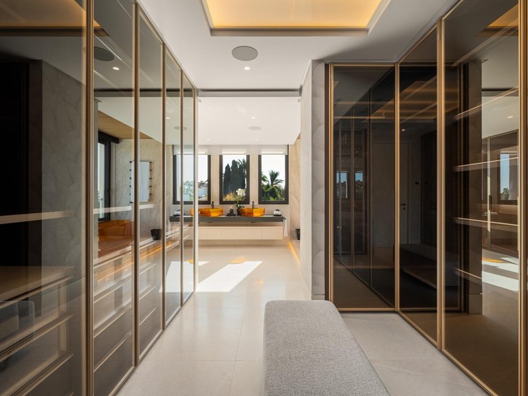 Villa for Sale in Marbella, Malaga 20