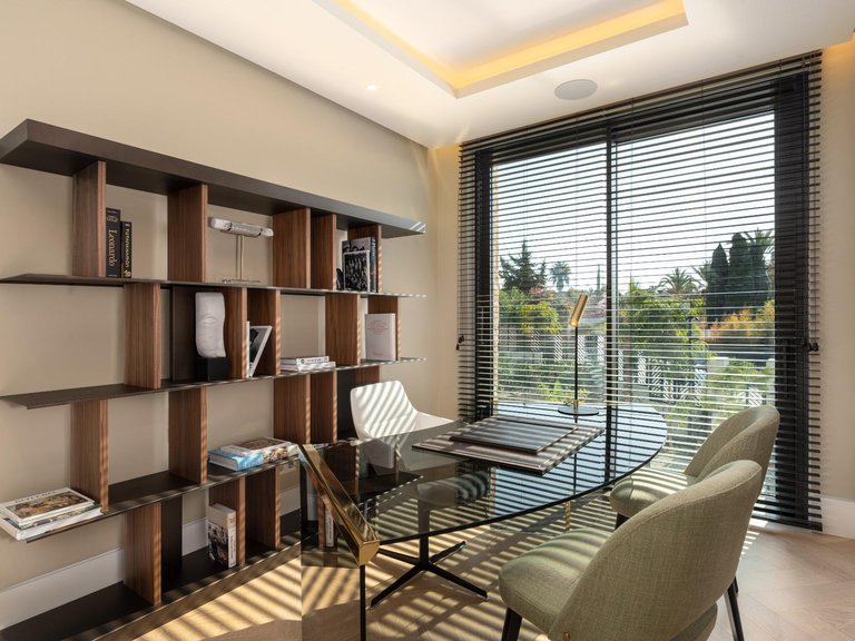 Villa for Sale in Marbella, Malaga 23