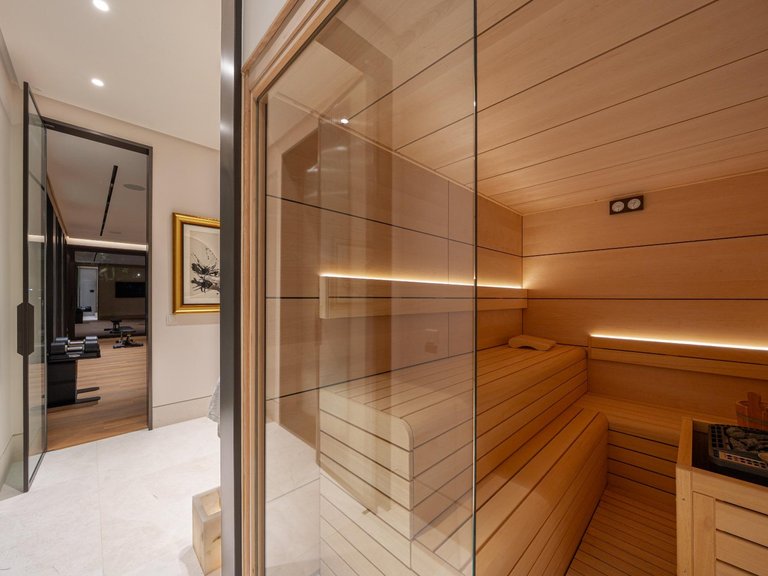 Villa for Sale in Marbella, Malaga 29