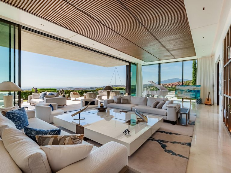 Villa for Sale in Benahavis, Malaga 12