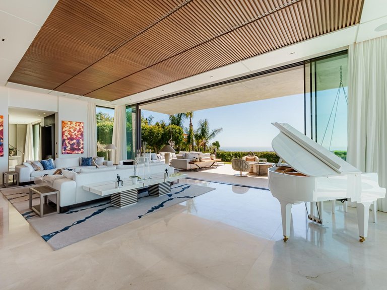 Villa for Sale in Benahavis, Malaga 13