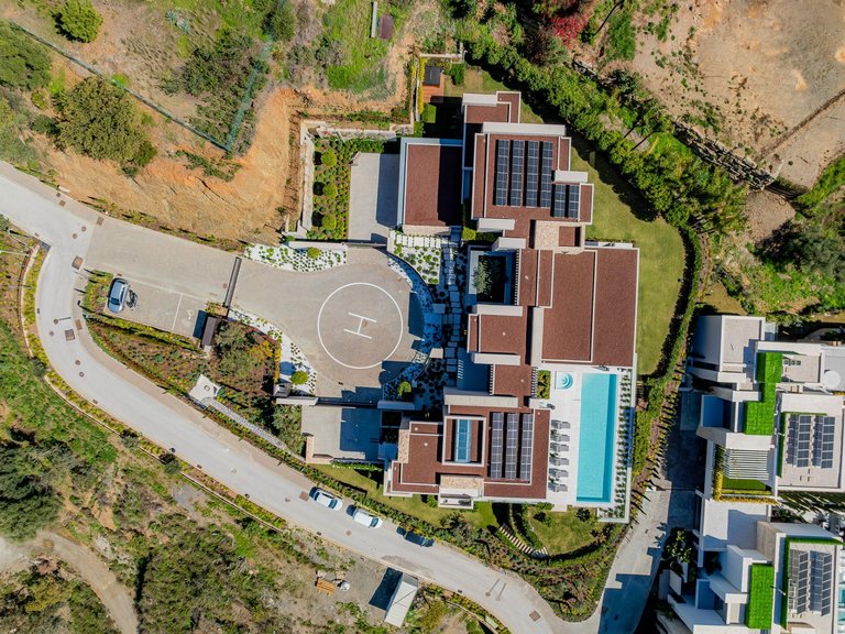 Villa for Sale in Benahavis, Malaga 27