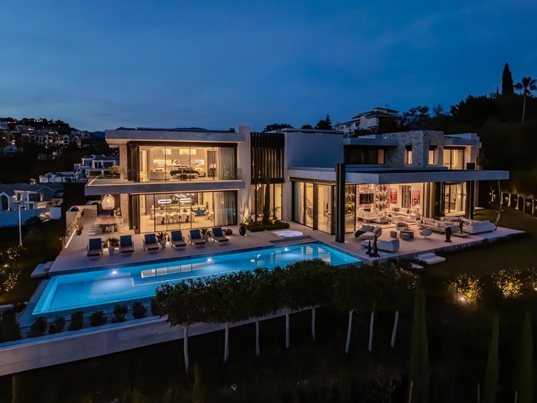 Villa for Sale in Benahavis, Malaga 3