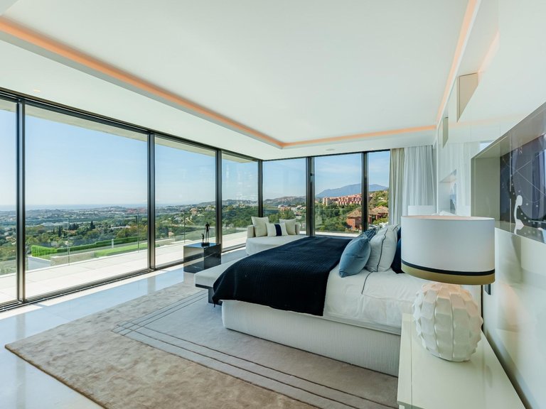 Villa for Sale in Benahavis, Malaga 30