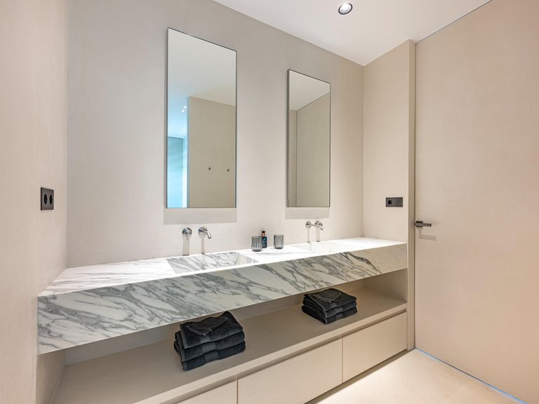 Apartment for Sale in Benahavis, Malaga 31