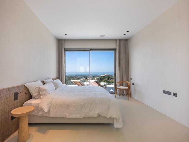 Apartment for Sale in Benahavis, Malaga 35