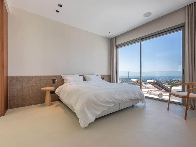 Apartment for Sale in Benahavis, Malaga 37