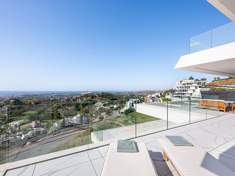 Apartment for Sale in Benahavis, Malaga 44