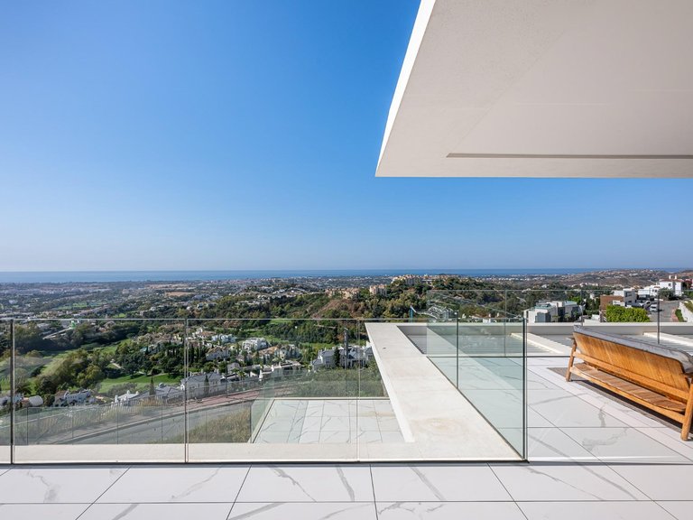 Apartment for Sale in Benahavis, Malaga 54