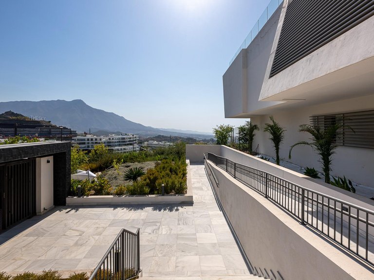 Apartment for Sale in Benahavis, Malaga 61