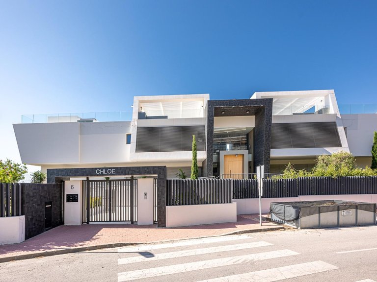 Apartment for Sale in Benahavis, Malaga 63