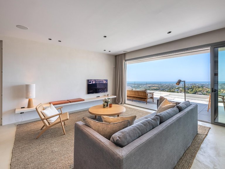 Apartment for Sale in Benahavis, Malaga 8