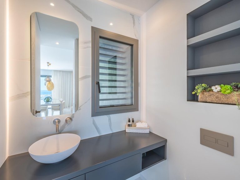 Apartment for Sale in Benahavis, Malaga 25