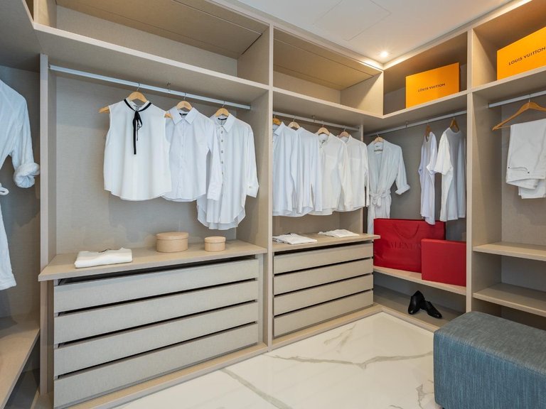 Apartment for Sale in Benahavis, Malaga 27