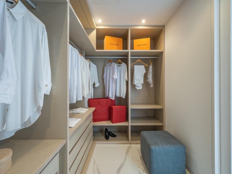 Apartment for Sale in Benahavis, Malaga 37