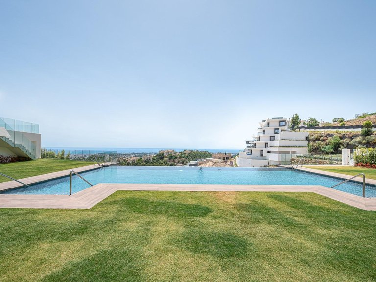 Apartment for Sale in Benahavis, Malaga 54