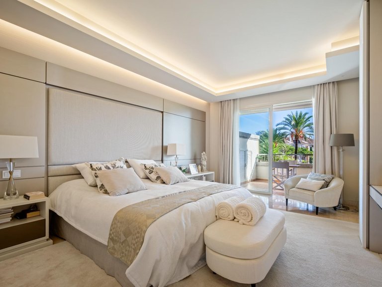 Town House for Sale in Marbella, Malaga 20