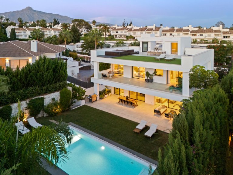 Apartment for Sale in Marbella, Malaga 51