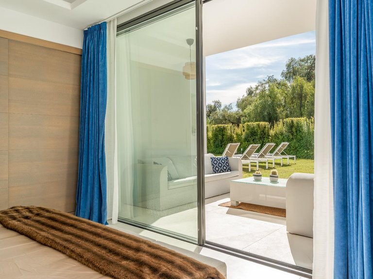 Apartment for Sale in Benahavis, Malaga 58