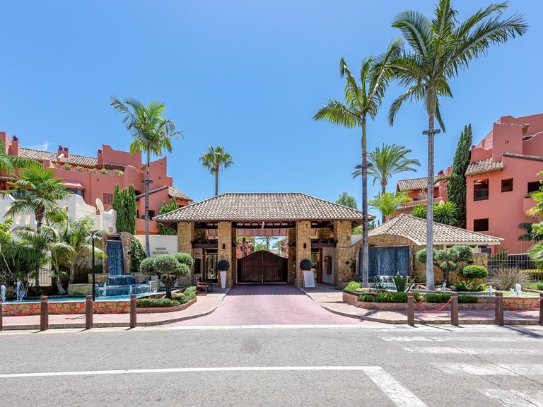 Apartment for Sale in Estepona, Malaga 20