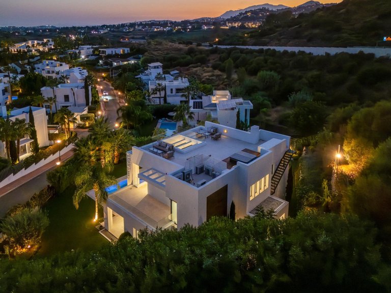 Apartment for Sale in Marbella, Malaga 60