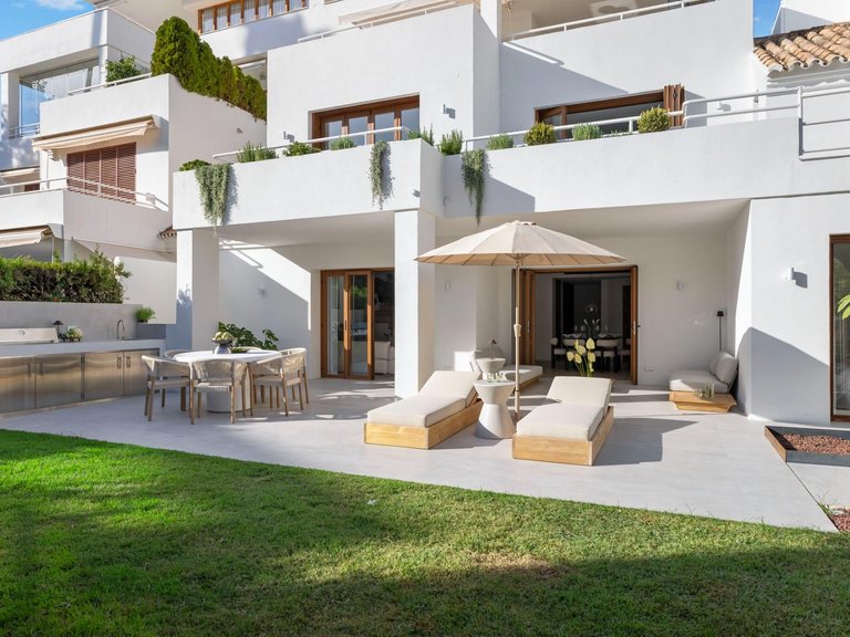 Apartment for Sale in Marbella, Malaga 1