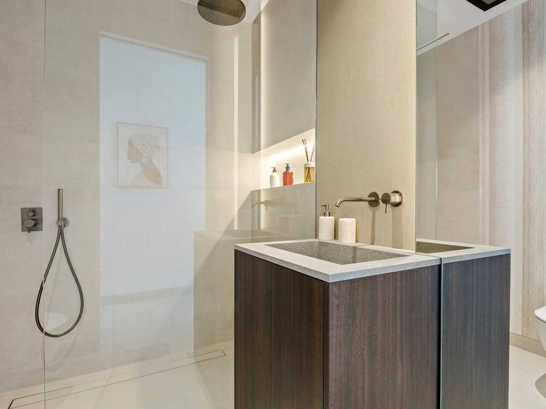 Apartment for Sale in Benahavis, Malaga 53