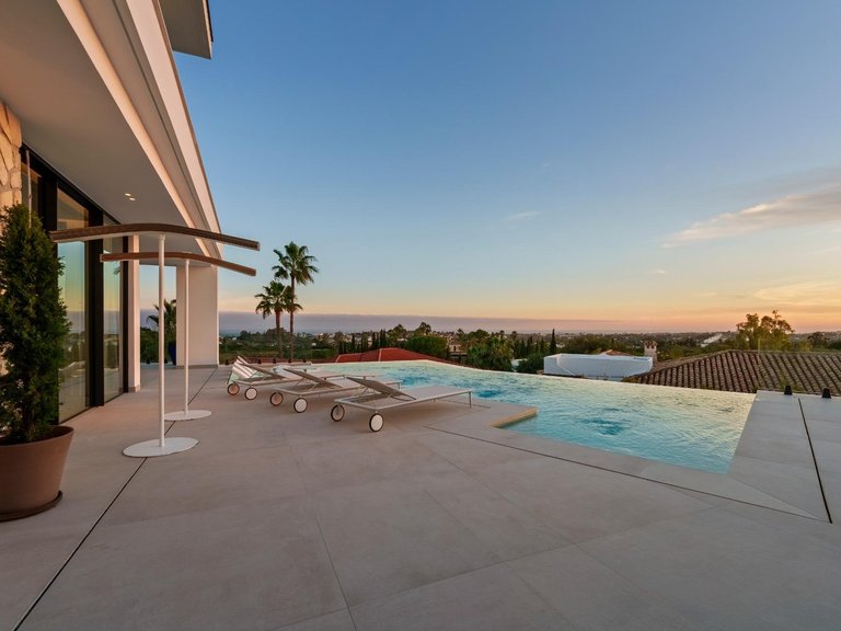 Apartment for Sale in Benahavis, Malaga 27