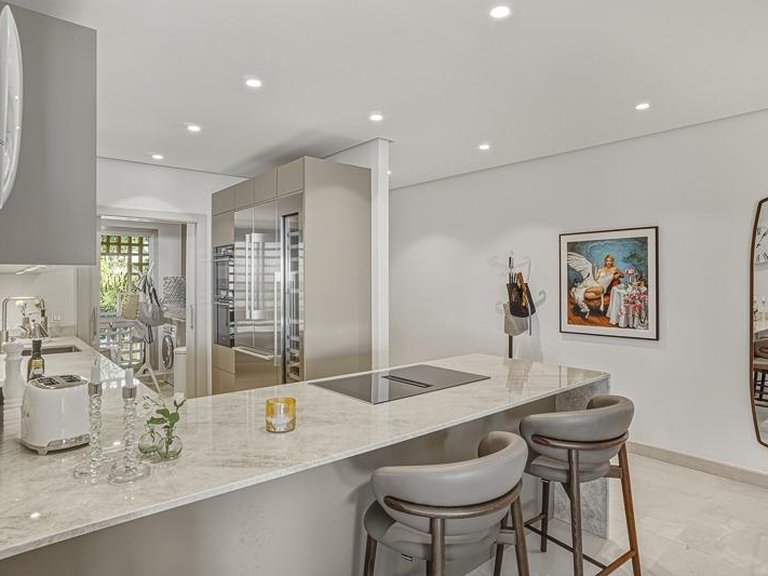 Apartment for Sale in Marbella, Malaga 12