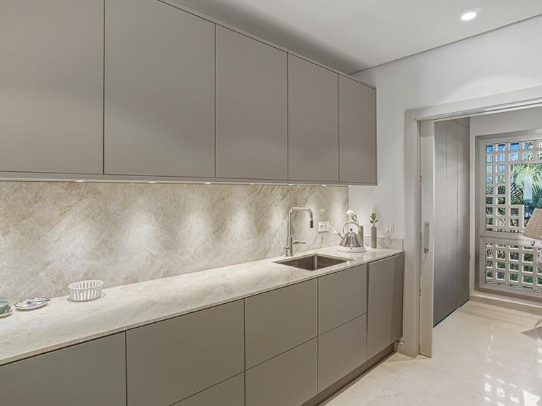 Apartment for Sale in Marbella, Malaga 16