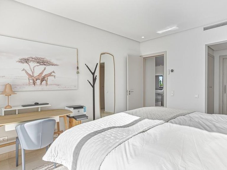 Apartment for Sale in Marbella, Malaga 27